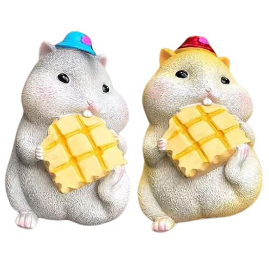 2 Pcs Hamster Figurine Resin Hamster Eating Cheese Statue Cartoon Animal Ornament for Home Office Desk Car Dashboard Decoration