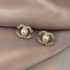 Серебряные серьги-гвоздики в французском ретро стиле с цирконом и жемчугом