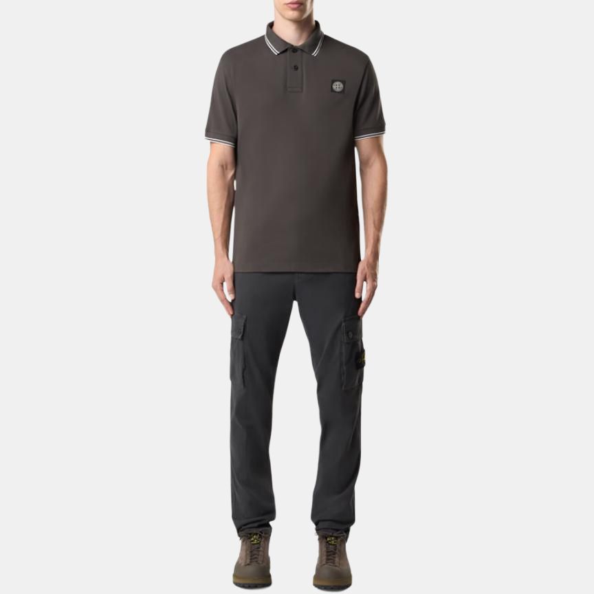Stone Island logo-patch pocket trousers K2S153100034S00L1-V0162