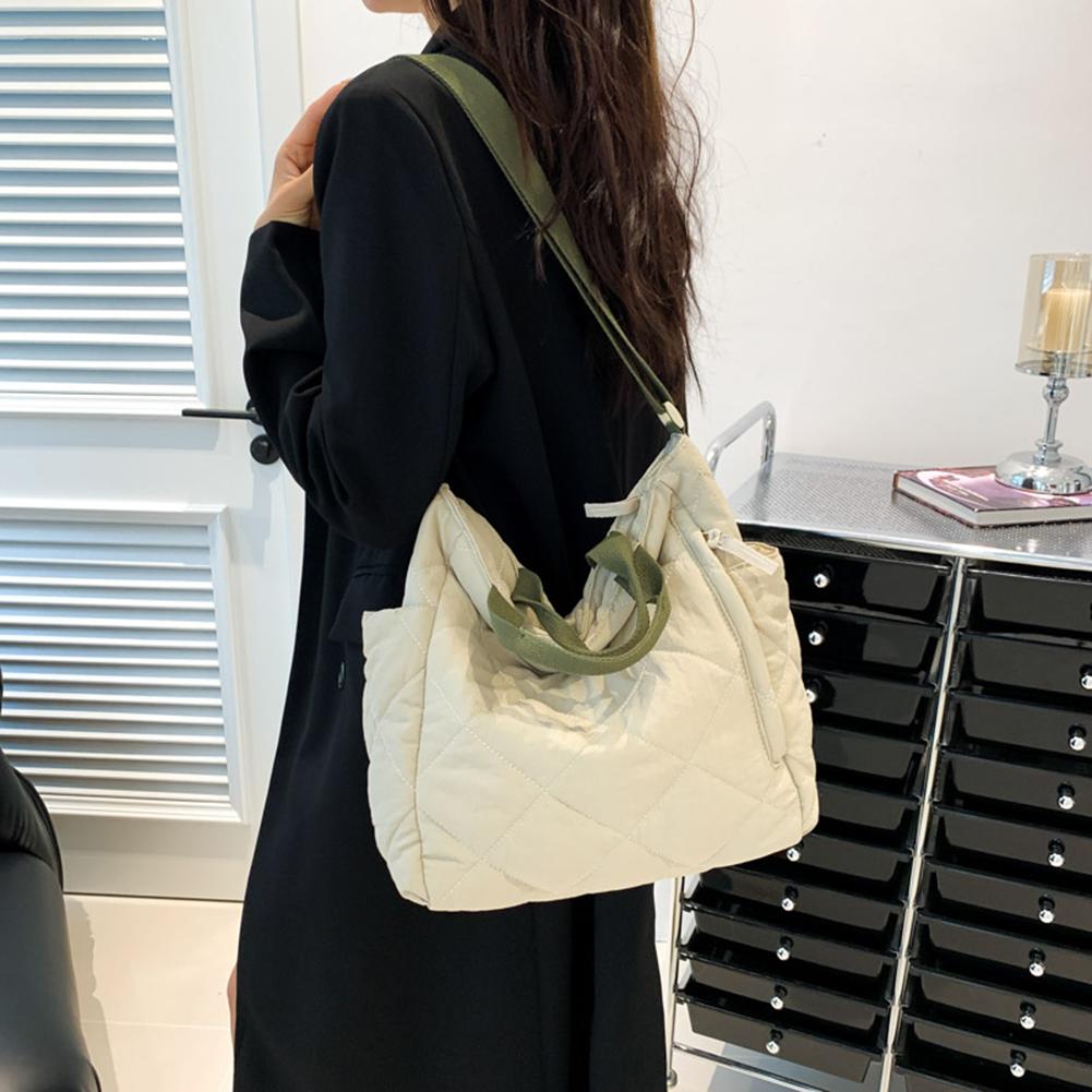 Женская стеганая сумка-тоут, большая вместимость, однотонная сумка через плечо, мягкие стеганые сумки для поездок на работу, регулируемый ремень, сумка на одно плечо