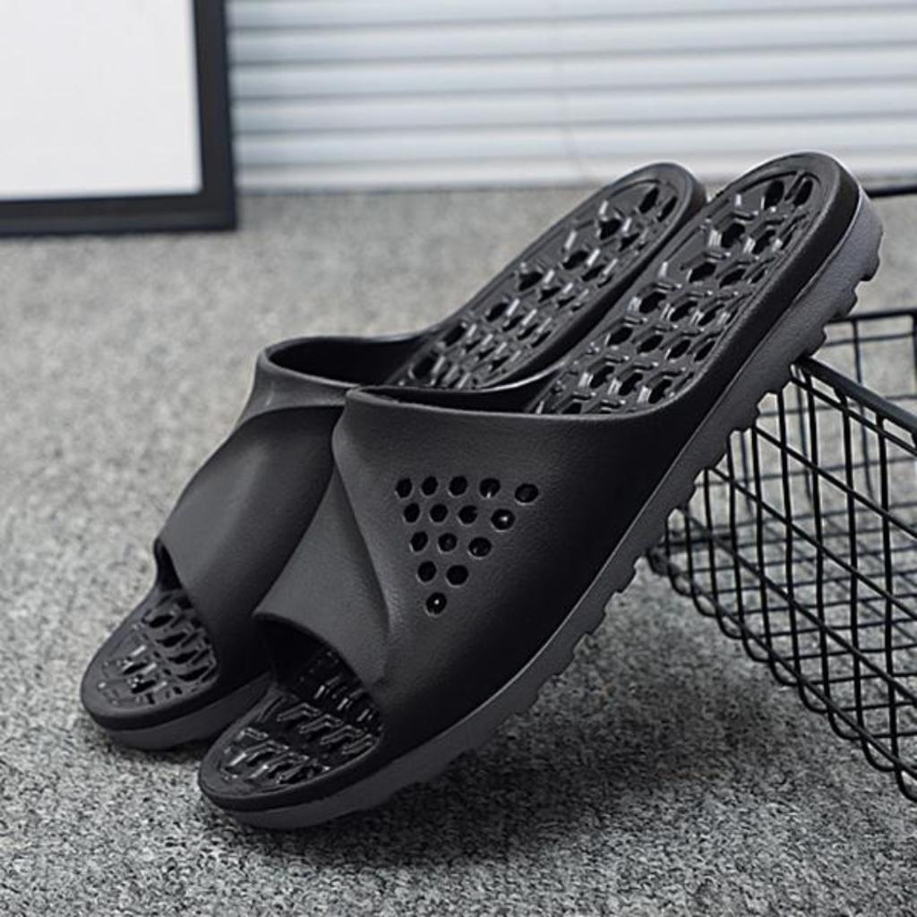 Summer Men Massage Flip-flops Beach Sandals Comfortable Men Casual Shoes Fashion Men Flip Flops Sell Footwear