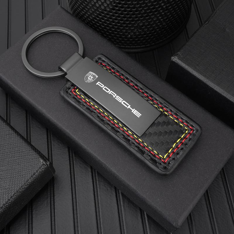 UXOM4 Car Emblem Key Chain Metal Keyrings Chains For Porsche Cayenne Panamera Macan 911 718 Taycan Boxster Cayman 918 Pajun Accessory
