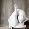 Очаровательная статуэтка кошки из смолы, вылизывающей шерсть - Стиль ар-деко, Многофункциональный декор для улицы и дома, Идеально подходит для сада, офисного стола, бонсай, кошачий декор