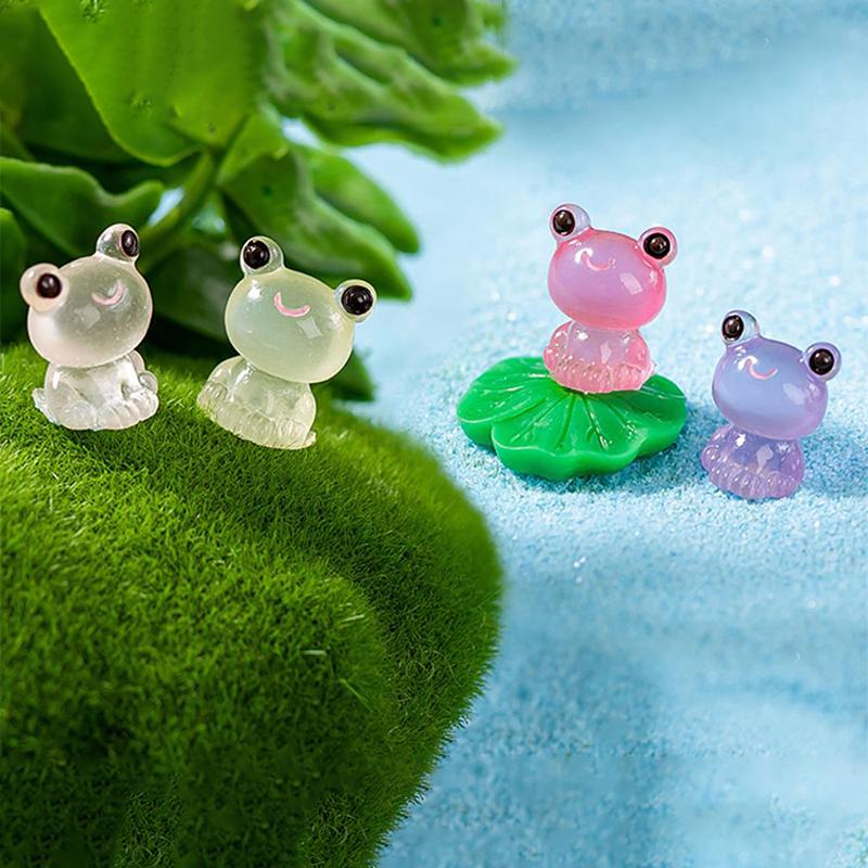 5шт мини смолы светящаяся лягушка микро пейзаж украшения приборной панели автомобиля украшения дома