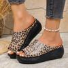 Модные леопардовые женские тапочки, балетки на платформе, модные сандалии, тренд 2025, новая летняя обувь, повседневные пляжные шлепанцы с ремешком на пятке, женские шлепки