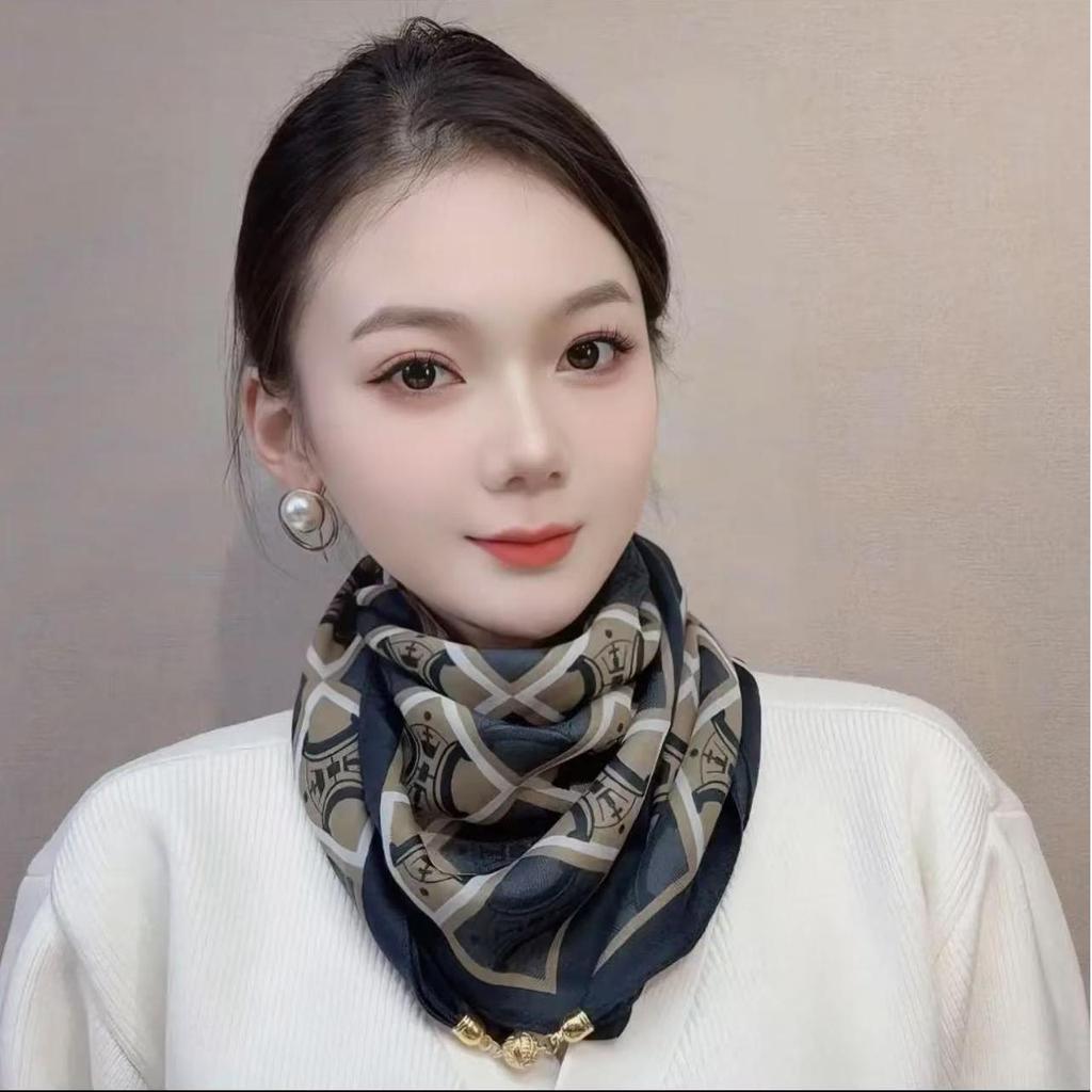 Spring & Autumn Influencer Silk Scarf: Trendy, Versatile, Elegant Style for Ladies
