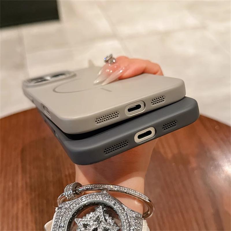 Ультратонкий простой чехол для беспроводной зарядки Magsafe с магнитным покрытием для iPhone 16 15 14 Plus 13 12 Pro Max 11, матовый твердый чехол