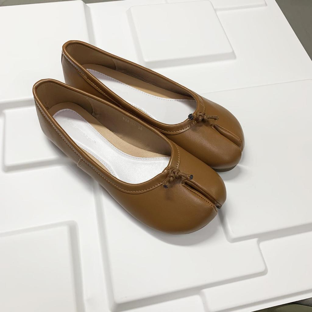 Туфли-раздвоенки из натуральной кожи свиной копытец: Универсальные плоские лоферы для женщин