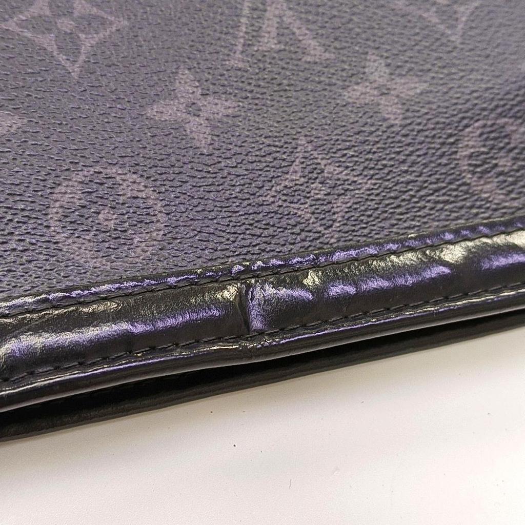 [Б/У] Louis Vuitton Pochette Voyage MM 'Черный холст Monogram Eclipse' - Хорошее состояние #1WAFRJE