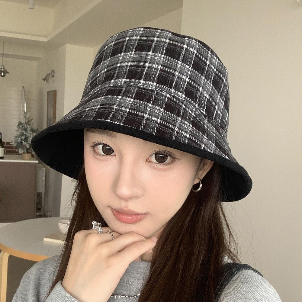 Plaid double-sided suede bucket hat women's autumn and winter new basin hat versatile face small plain bucket hat