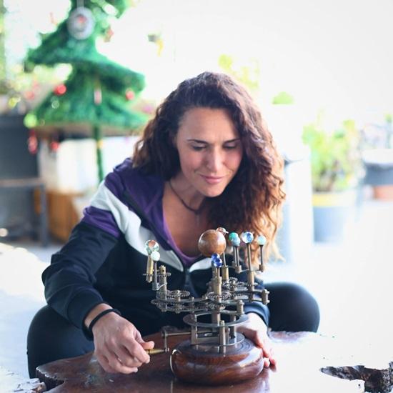 25.4 Cm Art Piece Orrery A Functional Model of the Solar System with Planets