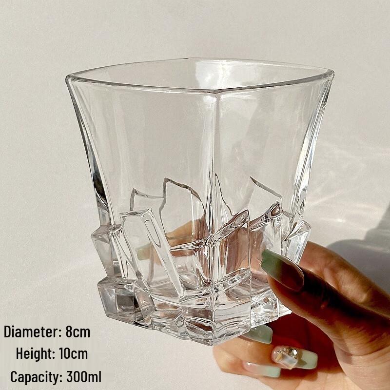 Artistic Ice Cube Whiskey Glass