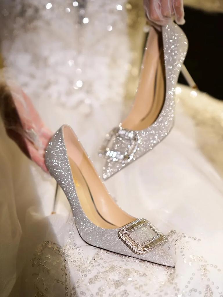 Свадебные туфли женские с заостренным ромбом и квадратной пряжкой темпераментные взрослые подарочные туфли одинарные свадебные туфли на высоком каблуке