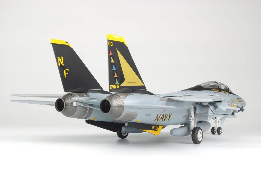ВМС США Tomcat Фрилансеры Авиабаза Ацуги Пластиковая модель Platz/Italeri 1/48 F-14A VF-21 TPA-30
