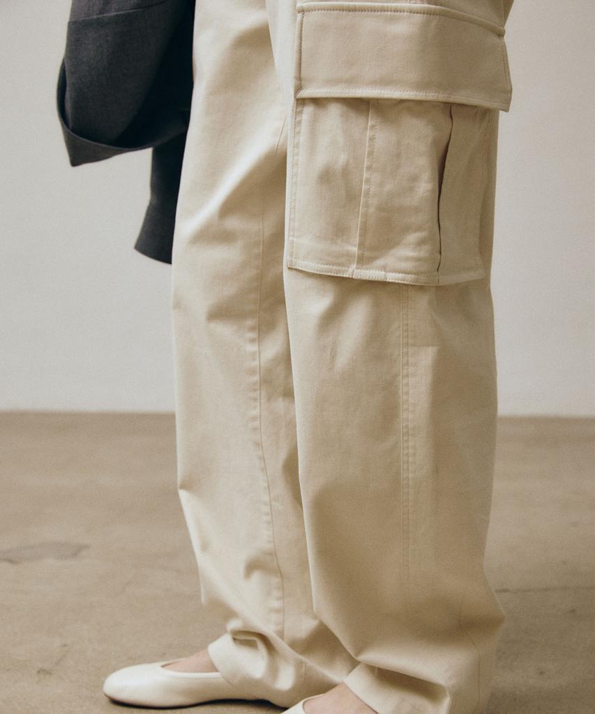 VIS A VIS New Cargo Pants (Ivory)