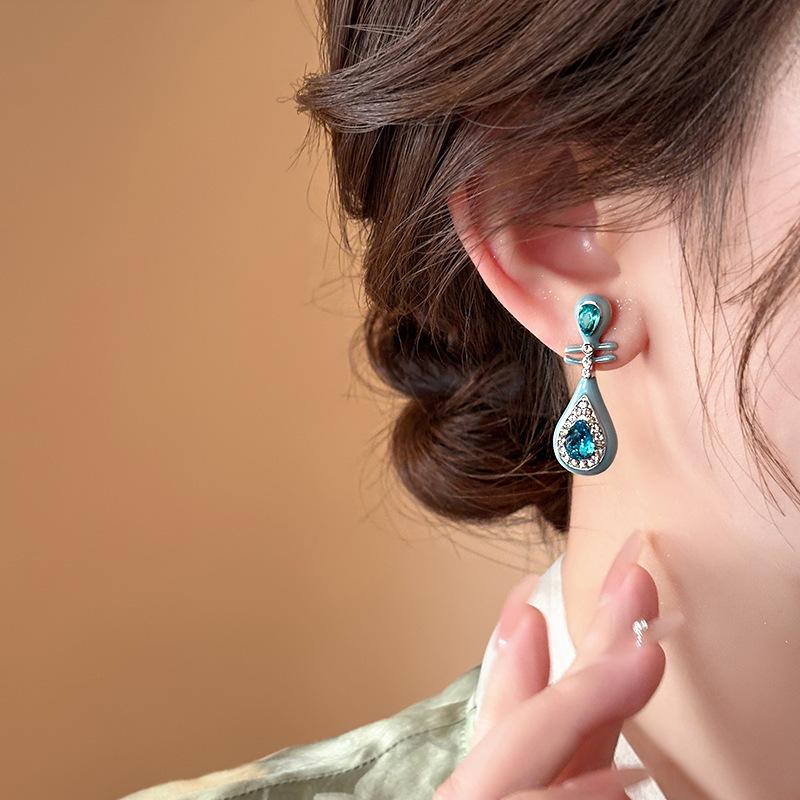 Ink Butterfly Love Earrings Antique Internet Celebrity Same Earrings Niche High-end Sense of National Tide Retro Earrings