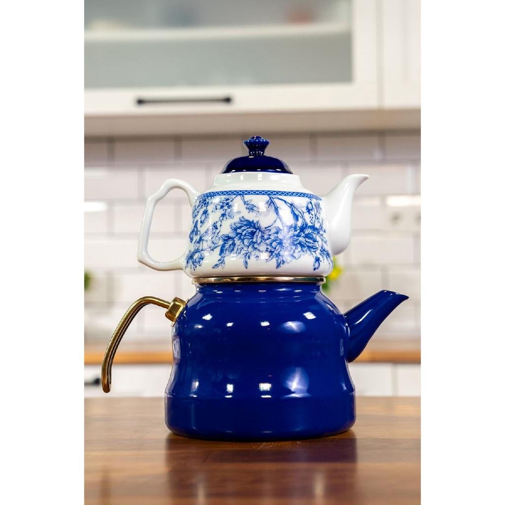 Фарфоровый эмалированный чайник Royal с чайником Blue Life