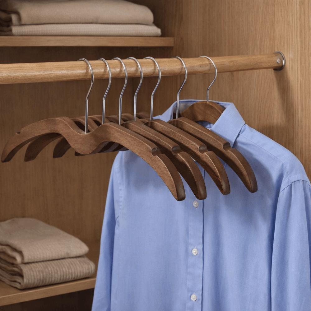 2pcs Space Saving Wood Short Neck Hanger Shoulder Protecting Clothes Hanger for Home