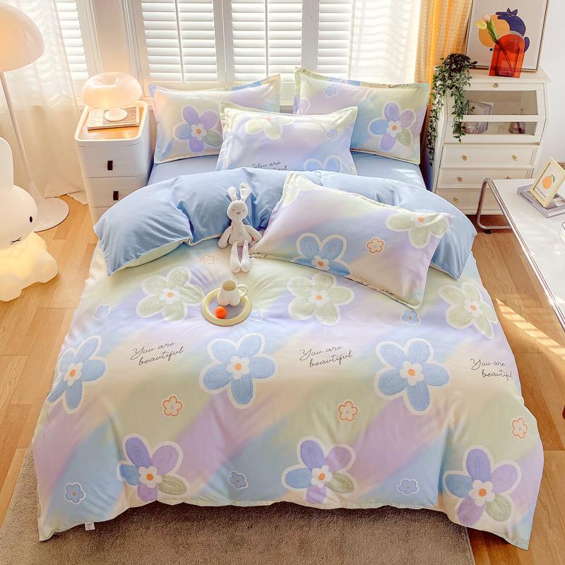 Небольшой свежий утолщенный комплект из четырех предметов из хлопка с принтом, состоящий из трех предметов, простыня и пододеяльник