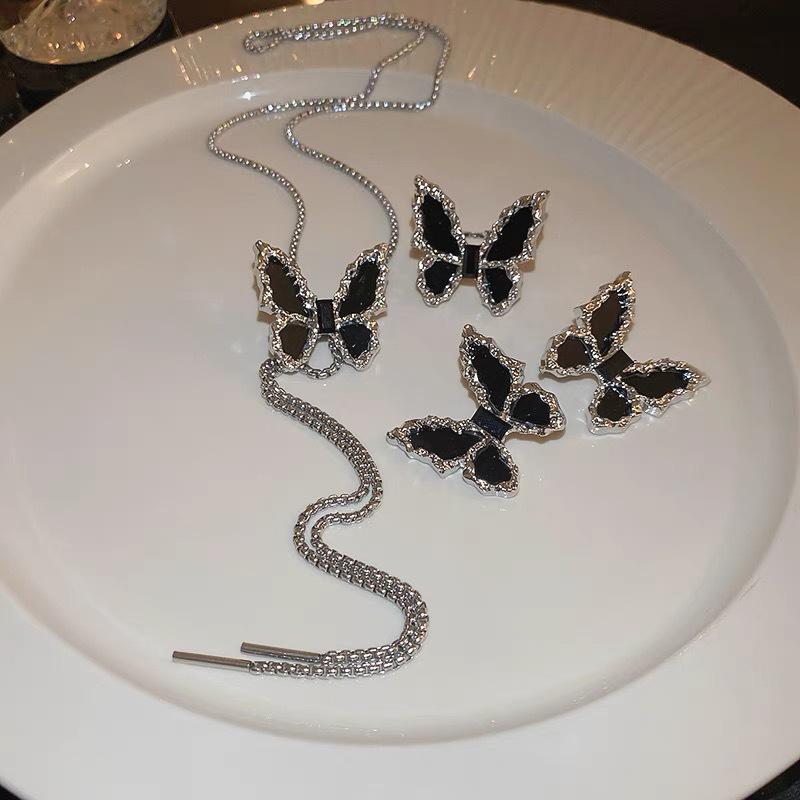 Роскошный комплект из цепочки-свитера Niche и серег на шнурке: Универсальный стиль горячей девушки