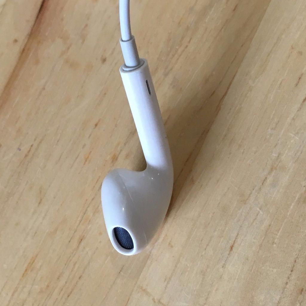 1PC Headset Earphone With Mic Volume Adjustable For iPhone 8 7 6 6s5 5S 4 4S 3G /Samsun