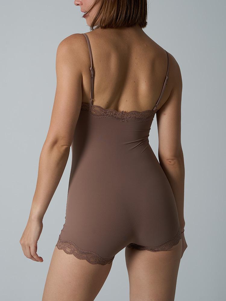 Регулируемый комбинезон с кружевной отделкой: Летний стиль, Формирующий фигуру, Двухслойный жилет