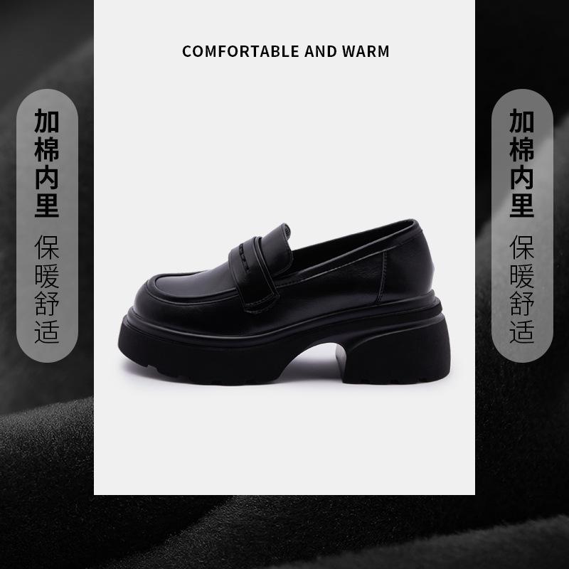 Маленькие кожаные туфли женские 2025 осень новинка британский стиль платформа маффин лоферы женские черные в стиле колледж обувь для ног