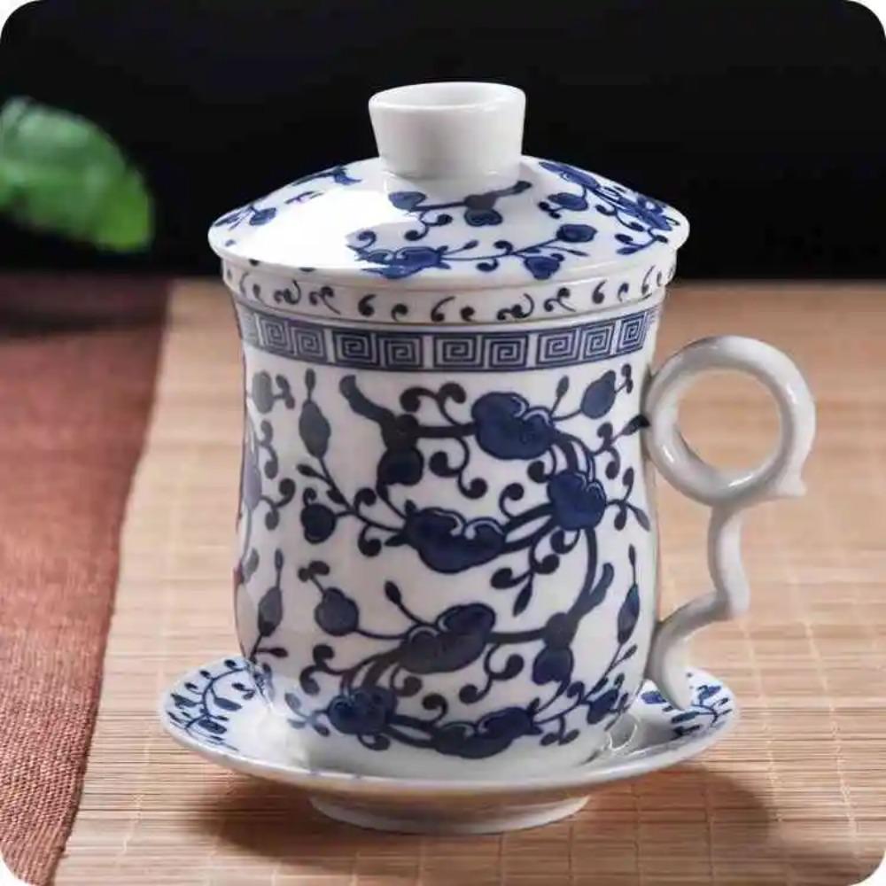 Китайская керамическая чашка из Цзиндэчжэня, сине-белая фарфоровая личная чашка с крышкой, фильтром, чашка для встреч с пузырьками, офисная чашка