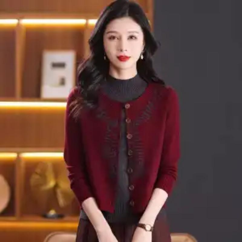 Autumn Winter Mother's Fashion Base Pullover New Loose Sweater Top Fake Two-piece Knitted Cardigan Fashionable