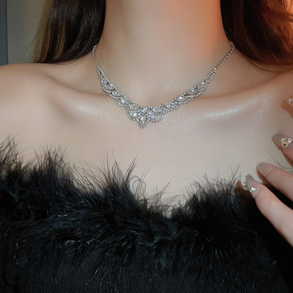 3Pcs U-Shaped Water Drop Pendant Necklace European Style Crystal Bride Jewelry Set Ladies Gift