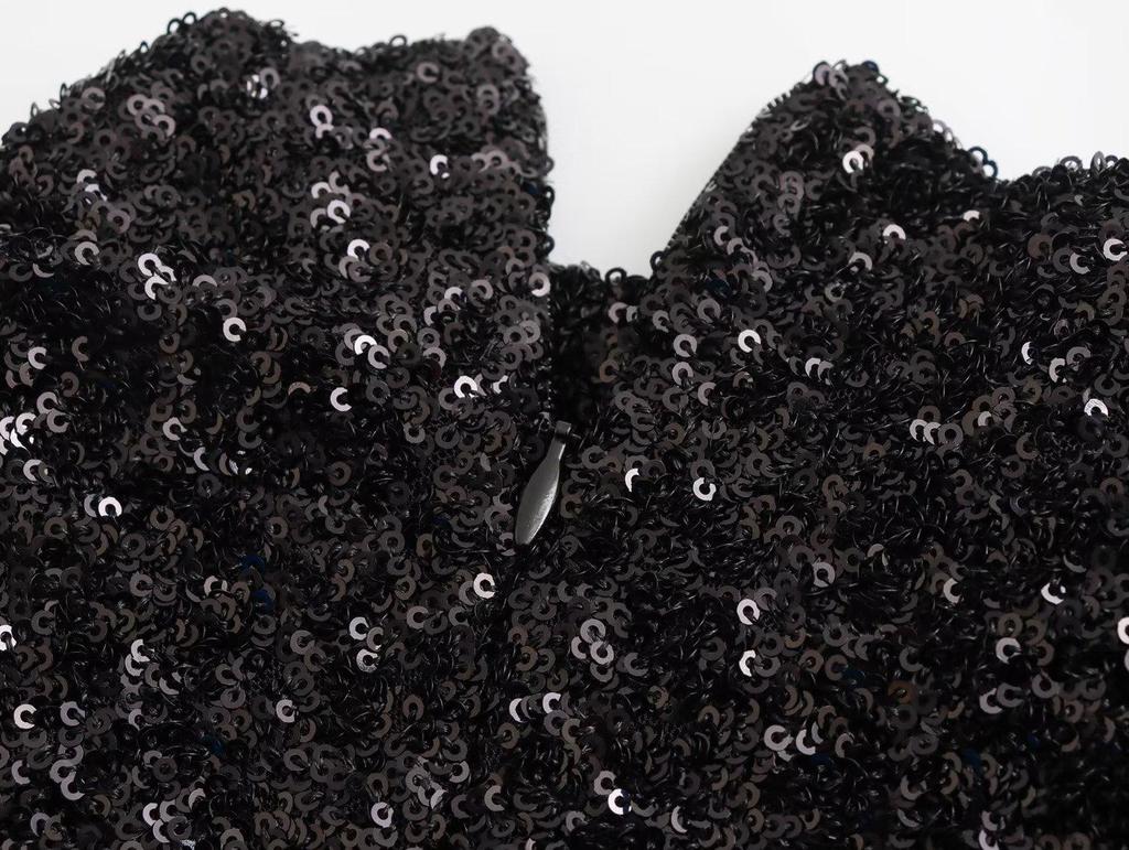 Y2K Winter Black Sequin Mini Dress with Shoulder Pads - Sleeveless Evening Wear