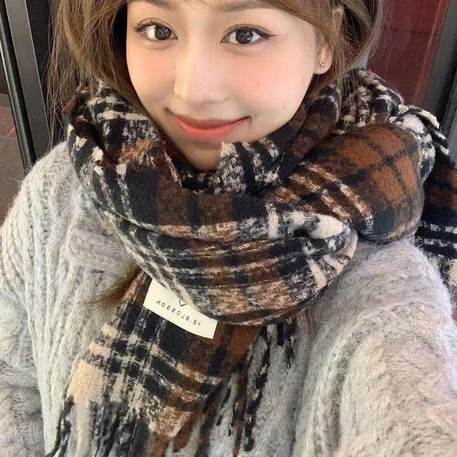 Winter Dry Rose Pink Plaid Scarf Women's Atmosphere Thickened Warm Shawl White Soft Fringed Scarf