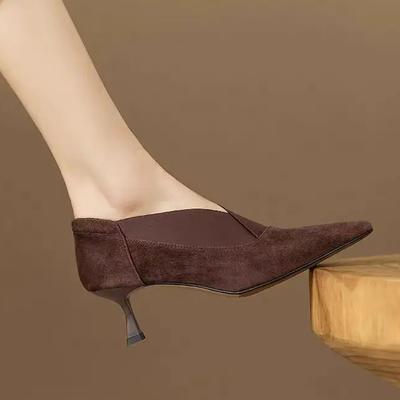 Короткие сапоги в стиле ретро с острым носком на тонком каблуке и ботильонами на каблуке-рюмочке в сочетании с эластичными каблуками с глубоким вырезом для женщин