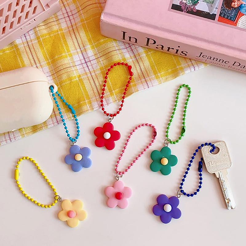Брелок для ключей с маленькими цветными цветами, кулон для ключей в розовом цвете, подвеска для сумки для женщин, цепочка в корейском стиле, мультяшные брелки