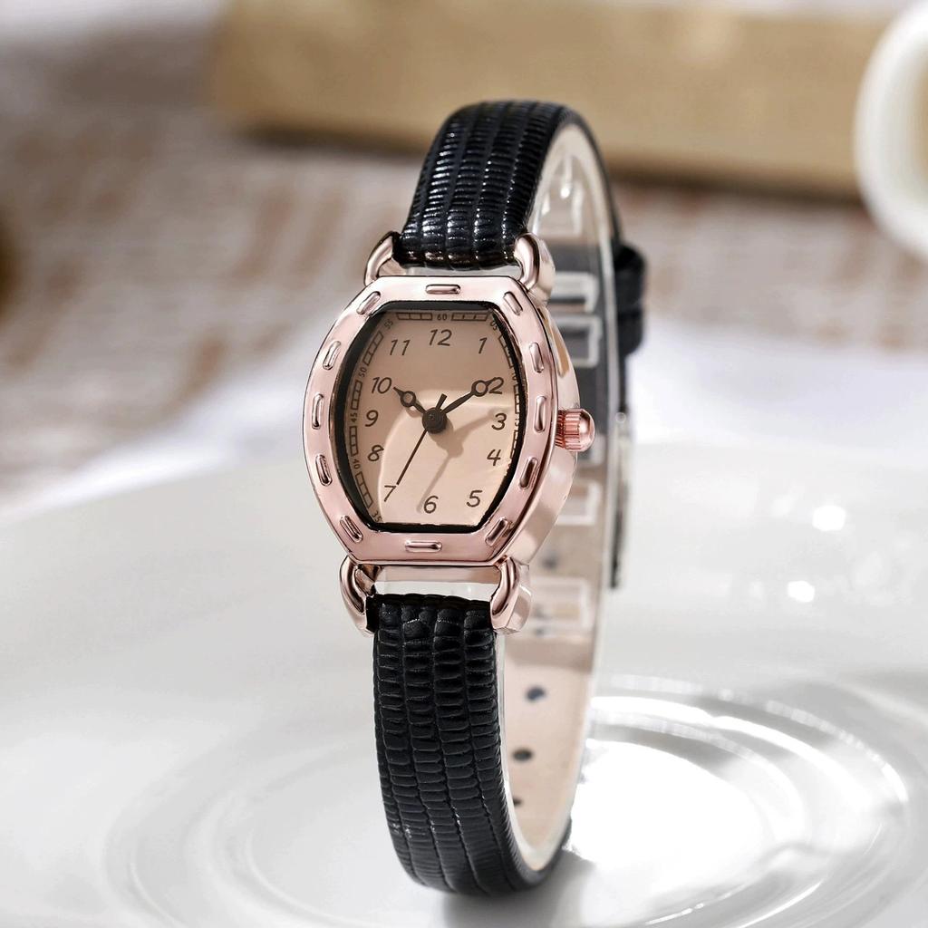New Fashion Luxury Woman Tonneau Leather Watch Women High Quality Wrist Watches Students Casual Quartz Watches Gifts Reloj Mujer
