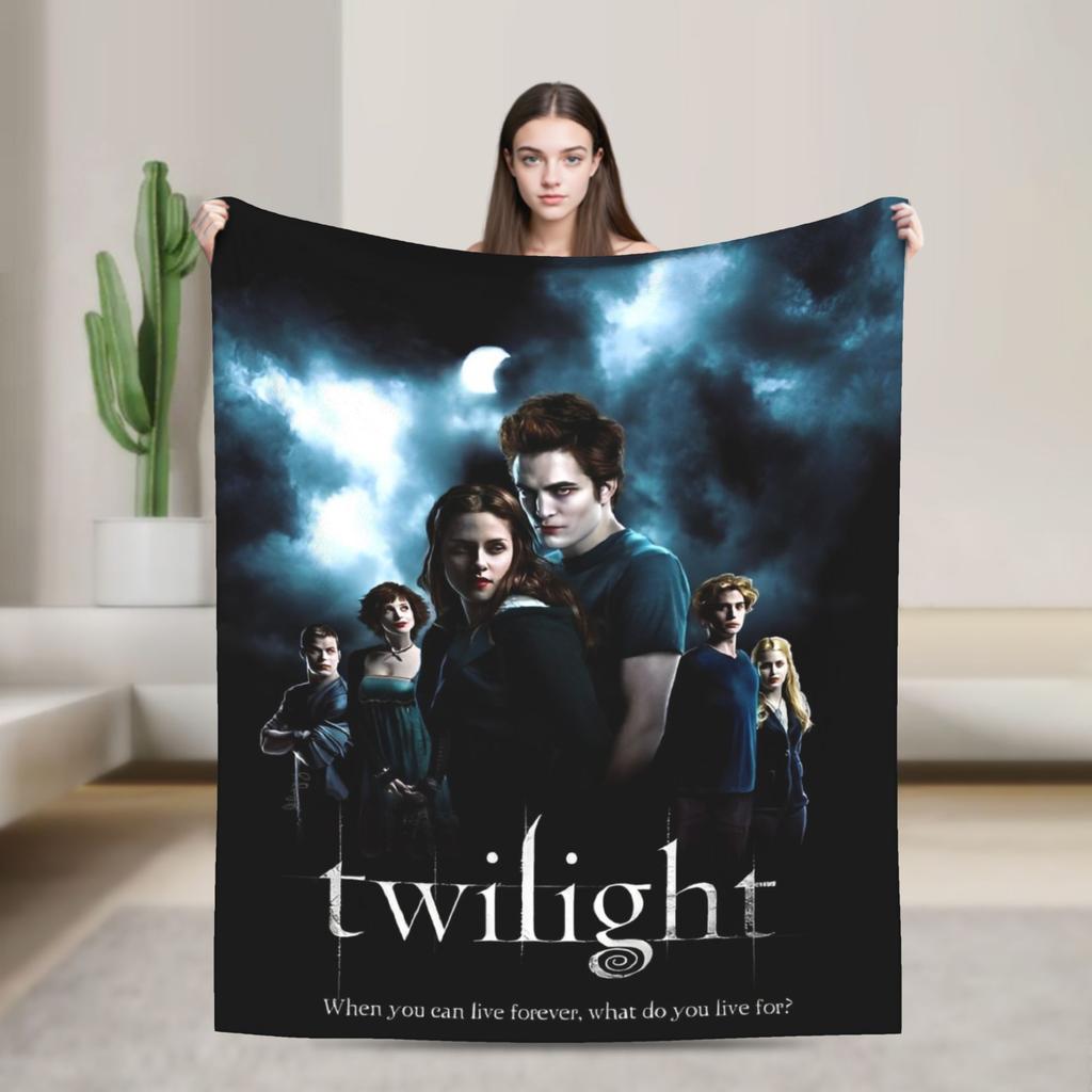 Twilight Saga Jacob Wolf Moon Loca Velvet Throw Fashion Blankets Retro Movie for Home Knitted Fashion Blanket Car Lightweight Portable Quilt