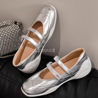 Серебристые туфли на платформе с внутренней танкеткой, увеличивающие рост, новинка 2025 года, французские ретро Мэри Джейн, повседневные спортивные балетки, одинарные туфли для женщин