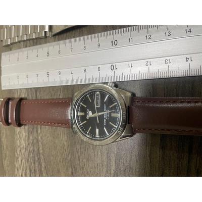 Б/у Мужские автоматические часы SEIKO 5 Черный циферблат Коричневый кожаный ремешок