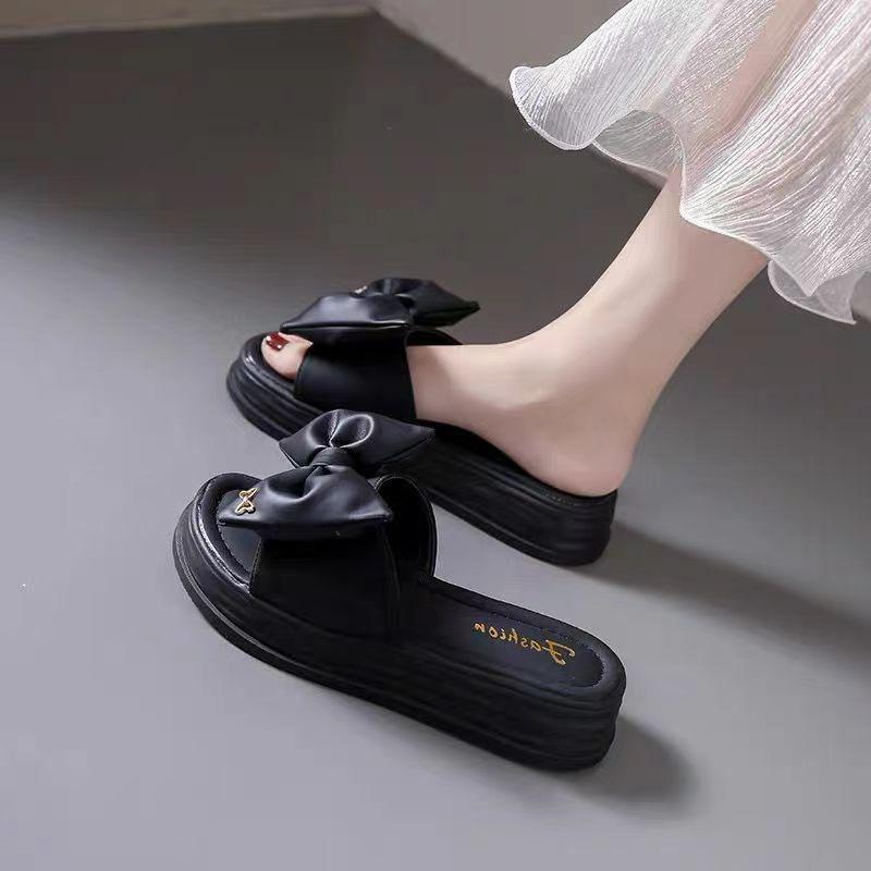 Модные, универсальные и стильные тапочки 2024 года, новая модель из мягкой кожи с толстой подошвой, универсальные, с бантом, для ношения на пляже и каждый день.