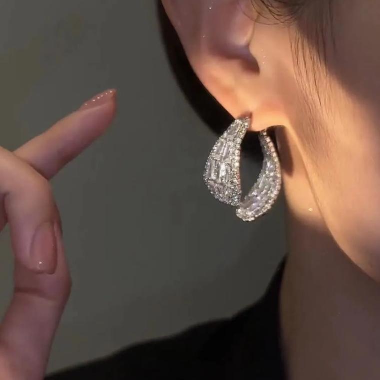 Роскошные серьги с цирконом в форме капли воды спереди и сзади, женские высококачественные изысканные серьги с диким темпераментом, персонализированные серьги