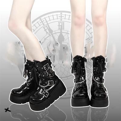 Универсальные юбочные полусапожки черные ретро британский стиль толстая подошва ботинки Мартин женские 2025 осенние новые модели