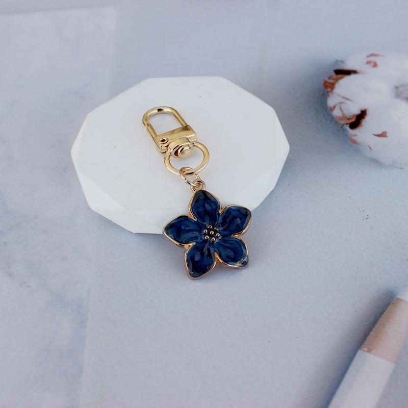 Lovely Sakura Flower Keychain Charm Cute Colored Transparent Flower Keychain Pendant Enamel Bag Hanging Pendent Charms Key Ring