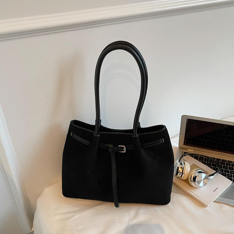 Ретро сумка женская большой вместимости 2025 новая осенне-зимняя универсальная на плечо подмышку повседневная рабочая сумка-тоут для поездок