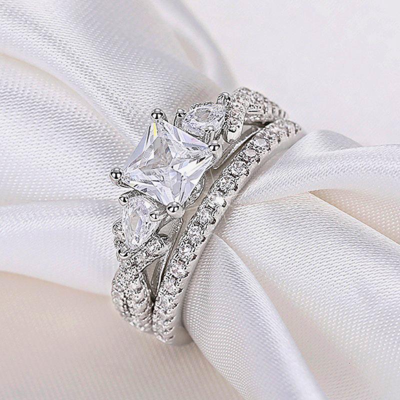Huitan 2Pcs Women Rings Brilliant Princess Cubic Zirconia Luxury Wedding Band Accessories Modern Fashion Engagement Set Zircon