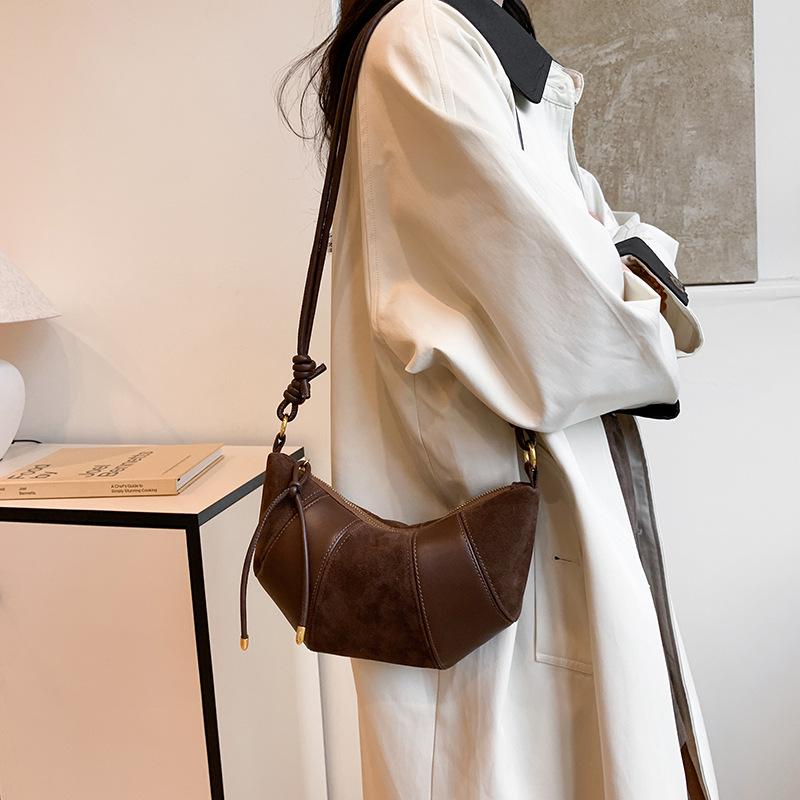 Ретро Матовая Женская Сумка Кроссбоди Круассан - Новая Мода 2025 Повседневная Нишевая Сумка на Плечо