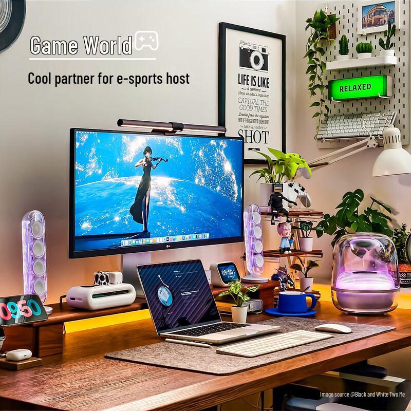 Harman Kardon SoundSticks 4 Bluetooth Speaker