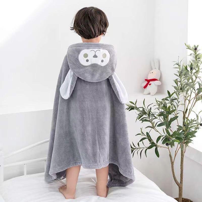 Baby Bath Towel Bathing Coral Fleece Baby Cloak Cloak Children's Hooded Absorbent Soft Skin-friendly Bathrobe