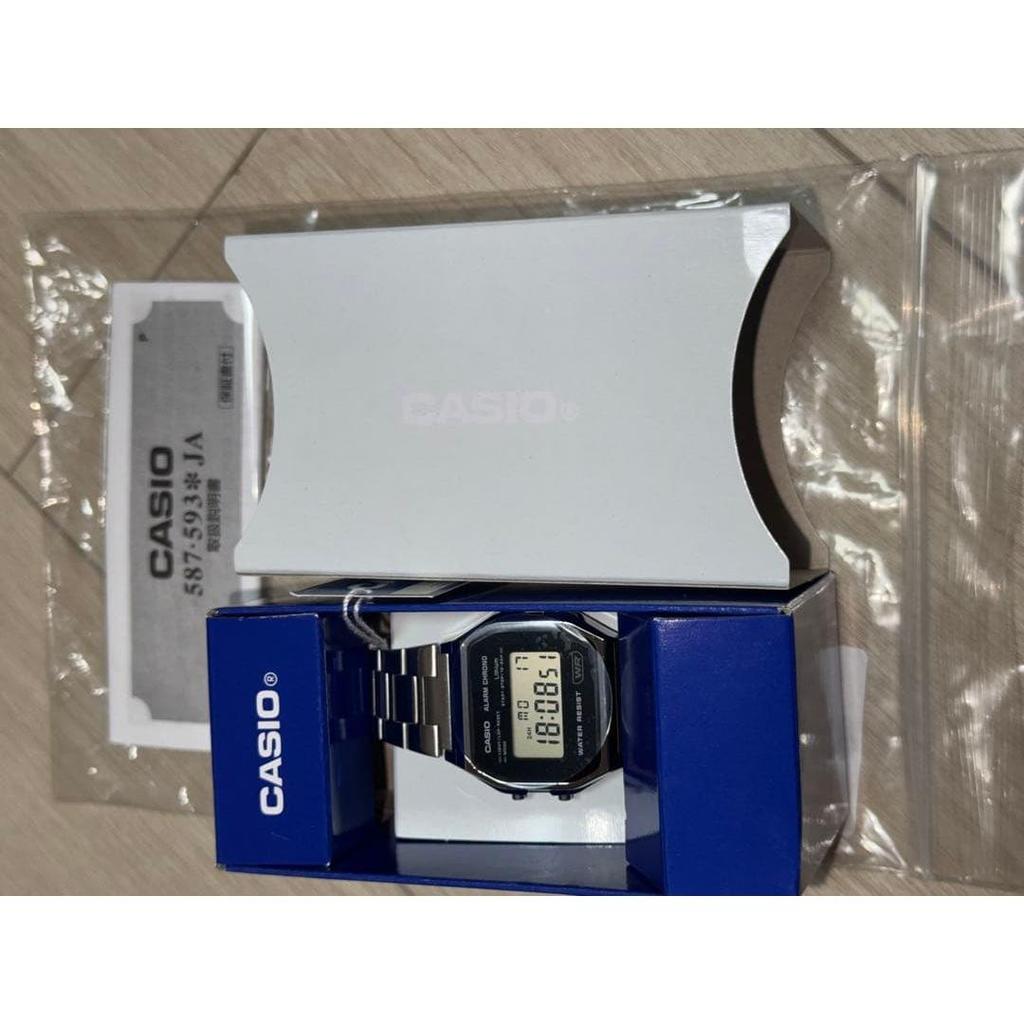 Подержанные цифровые часы CASIO