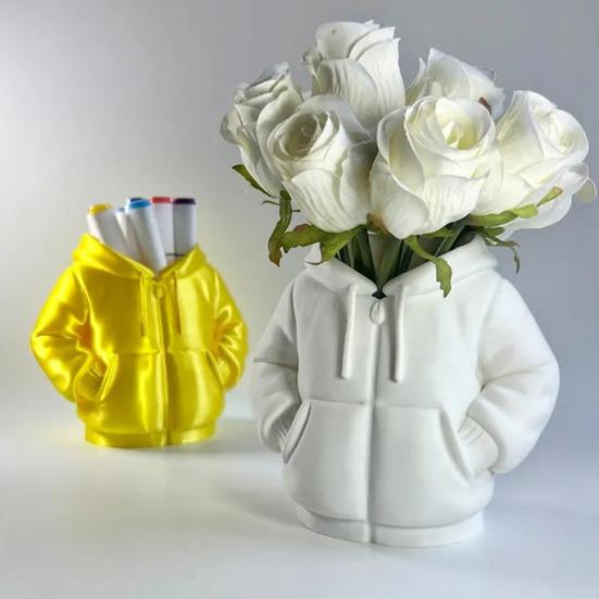 Hooded Down Jacket Pen Holder 3D Printed Down Coat Stationery Pencil Organizer Container Home Office Desktop Decoration Ornament