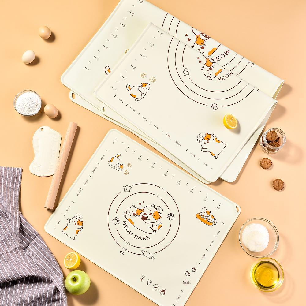 Противоскользящий коврик для замешивания и выпечки из пищевого силикона со скалкой и скребком